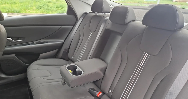 Hyundai Elantra cena 111000 przebieg: 1000, rok produkcji 2023 z Prabuty małe 301